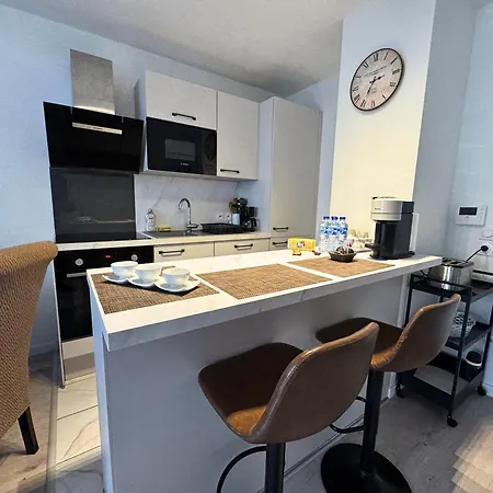T2 Moderne Proche Paris, Cdg, Parc Expo&parking Privé *