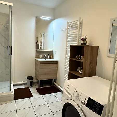T2 Moderne Proche Paris, Cdg, Parc Expo & Parking Prive Apartamento