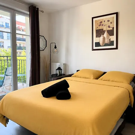 T2 Moderne Proche Paris, Cdg, Parc Expo&parking Privé Appartement